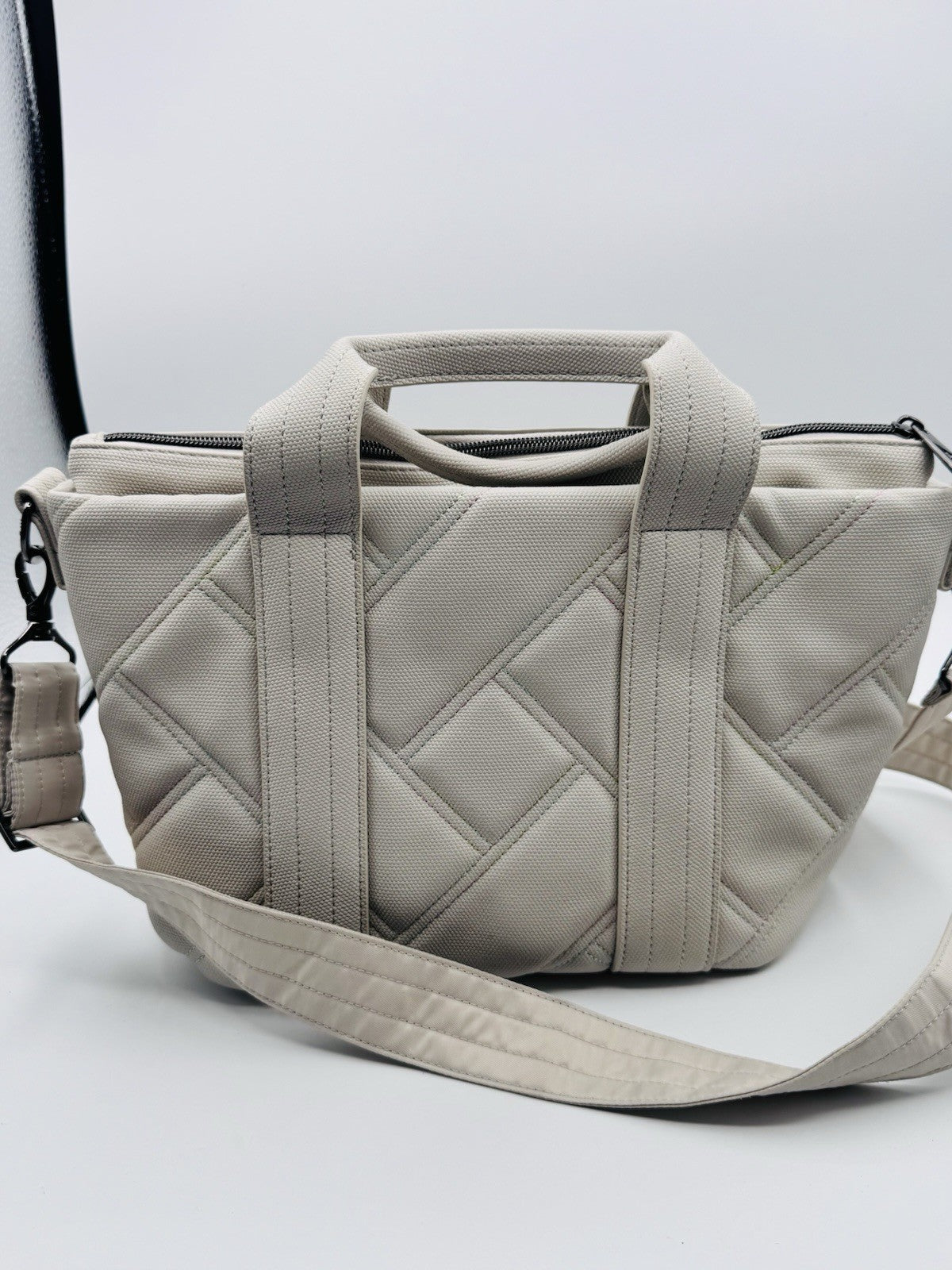 Lug Dory Bag White Pebbled Matte Luxe Crossbody Tote Handbag Crossbody