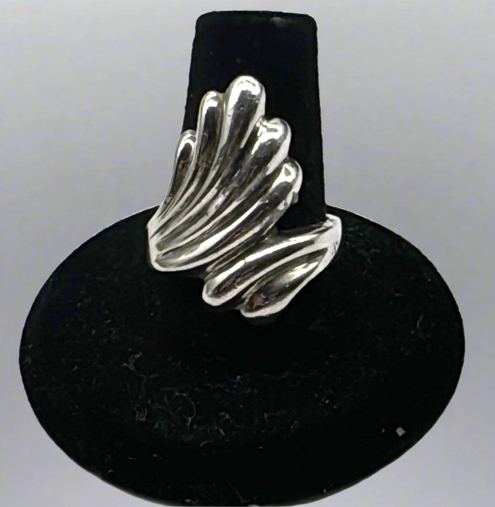 Sterling Silver Fanned Bypass Ring – Size 8