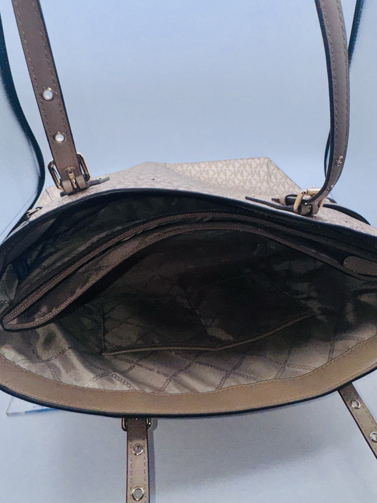 Michael Kors Voyager Women’s East West MK Logo Tote Camel & Gold