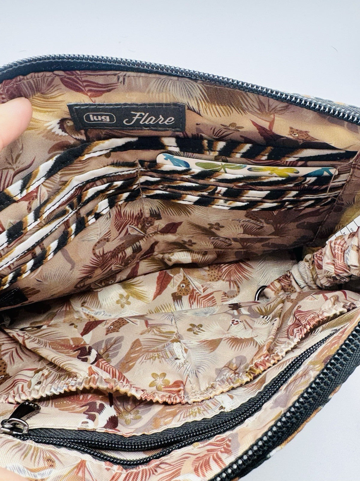 LUG Flare Tiger  Crossbody Shoulder Bag Organizer Purse
