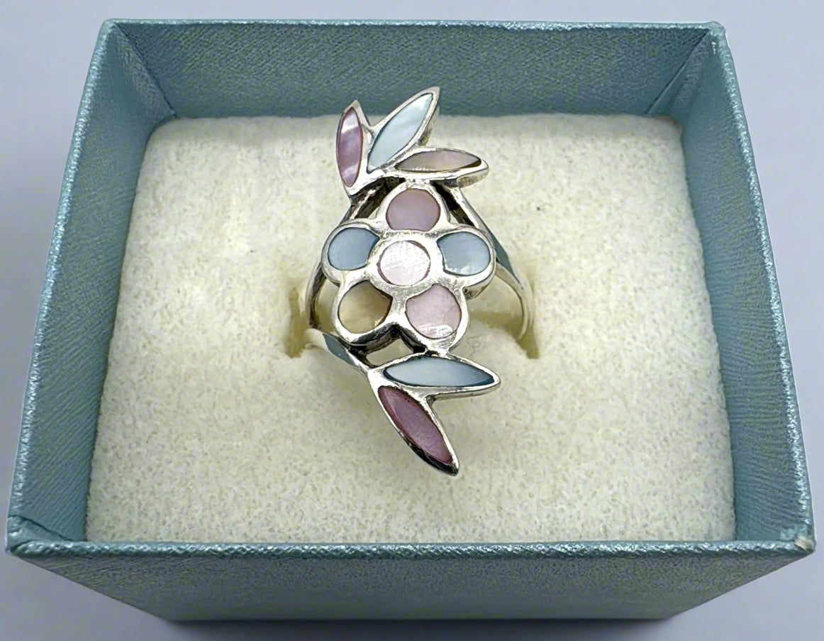 Sterling Silver Floral Ring with Mother of Pearl Inlay – Size 7 – Pastel Petals