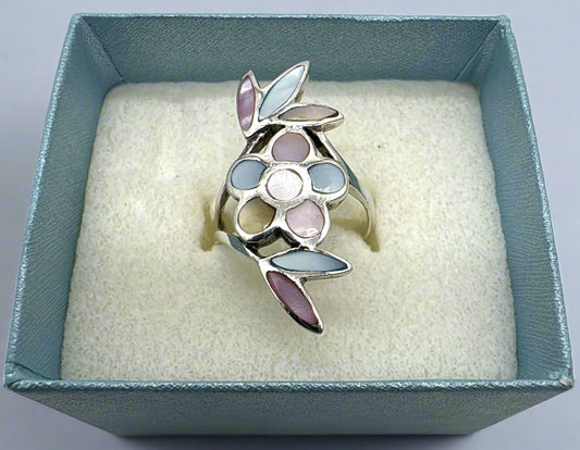 Sterling Silver Floral Ring with Mother of Pearl Inlay – Size 7 – Pastel Petals